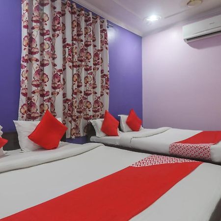 Oyo 60651 Hotel Arya พาราณสี ภายนอก รูปภาพ
