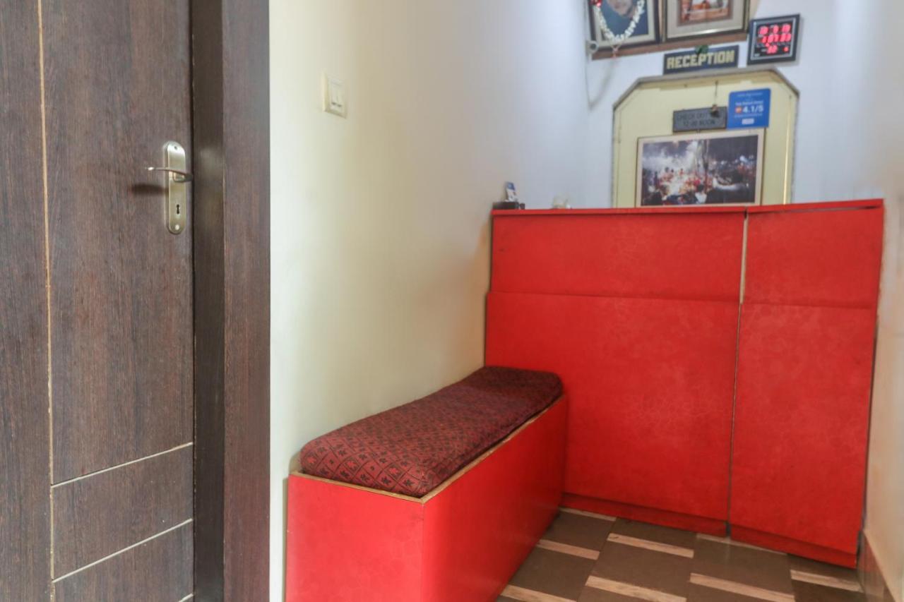 Oyo 60651 Hotel Arya พาราณสี ภายนอก รูปภาพ